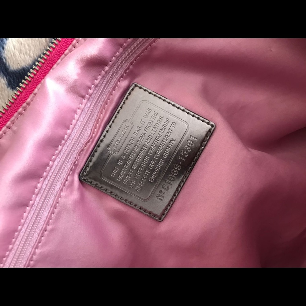 Vintage Pink Coach Bag - Picture 2 of 5